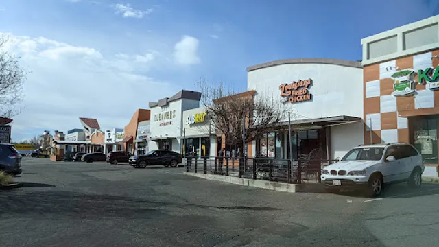 Louisiana Famous Fried Chicken (Sacramento, NOT IN FOLSOM)