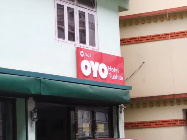 OYO 7431 Hotel Tushita