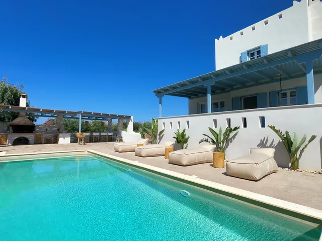 Seaside Naxos • Holiday Villas