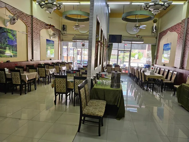 Al Reem Restaurant(UAE) middle eastern Indian &Thai food