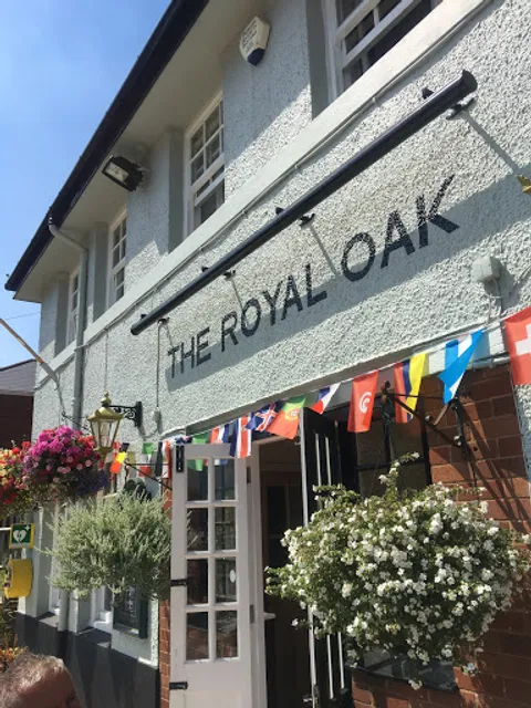 Royal Oak Inn