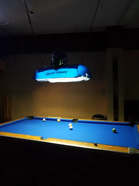 Bobby J's Restaurant & Lounge