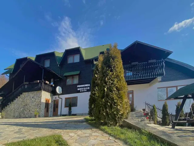 Pensiunea Merișor & A Frames