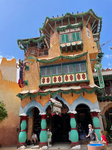 Port of Entry Christmas Shoppe