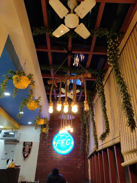 Hotel Friends Food Court