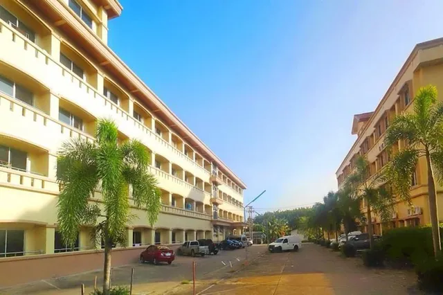 จันท์ธานี โรงแรม