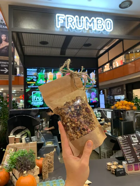 FRUMBO | Poke bowl | Koktajle "Smoothie" | Soki COLD PRESS | Whole Foods