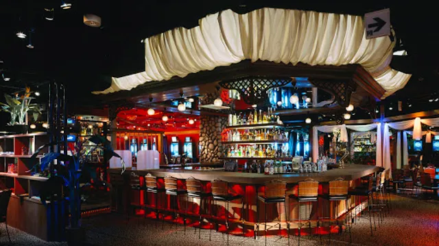 Dining Darts Bar Bee NAMBA