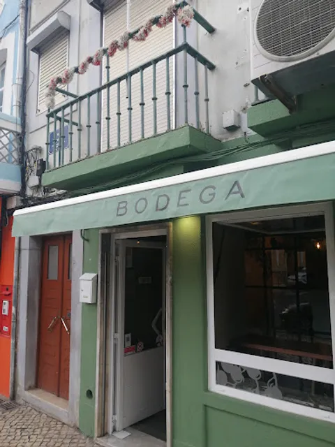 Bodega 150 * Bar & Pizza *