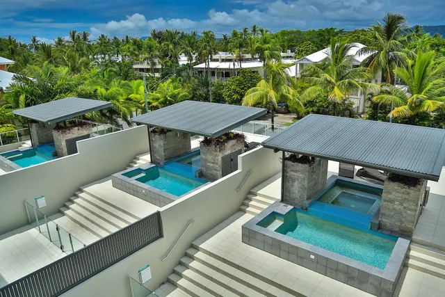 Coconut Grove Apartments Port Douglas