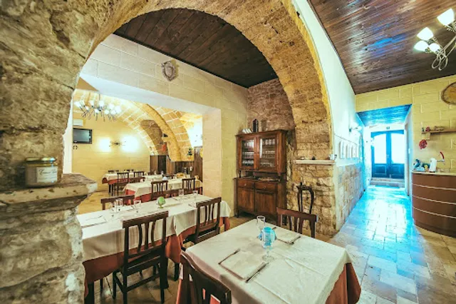 Trattoria Pugliese / 1888 Lounge Bar