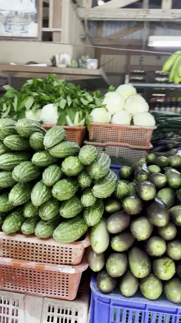 Rose's Vegetable Stand