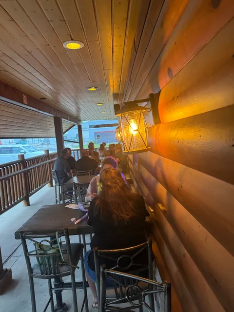 Jacobsens Mountain Inn Food & Drinks