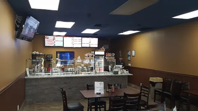 I Fish Poke Bar Thai Kitchen