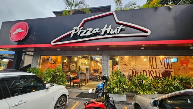 PizzaHut - Kundasale