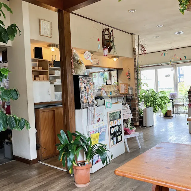 CAFE GARDEN AMI（カフェ ガーデン アミ）