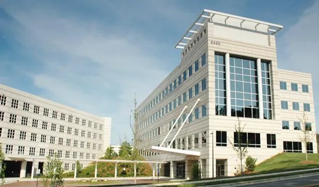 Duke Medicine Plaza (MOB 8)