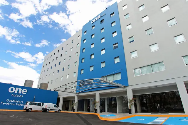 one Guadalajara Periférico Poniente
