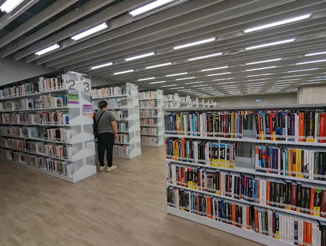 Sham Shui Po Public Library