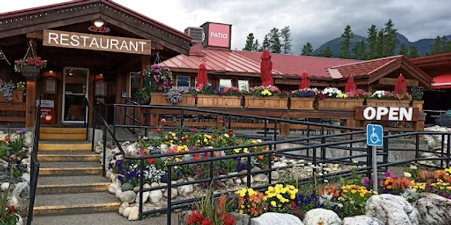 Saddle Mountain Restaurant