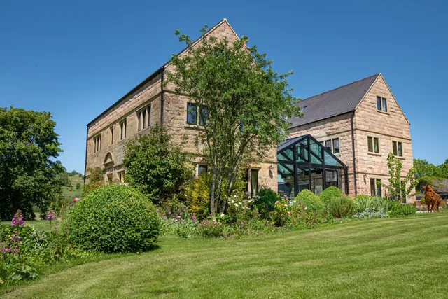 Stainsborough Hall Holiday Cottages
