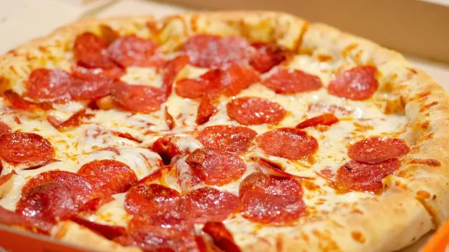 Med Pizza - St-Hubert