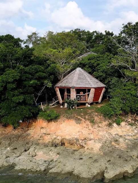 SIX DEGREES OFF-GRID