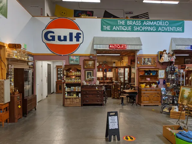 Brass Armadillo Antique Mall - Goodyear