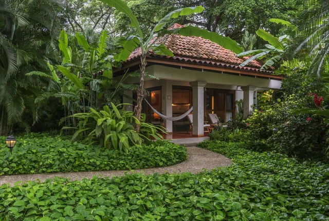 Capitán Suizo Beachfront Boutique Hotel