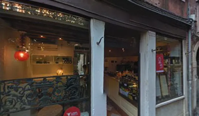 C. Lunga S. Barnaba, 2727