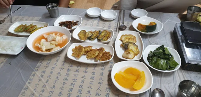 해녀막썰어횟집