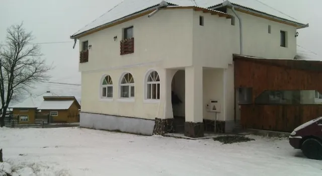 Pensiunea Tri Neveste