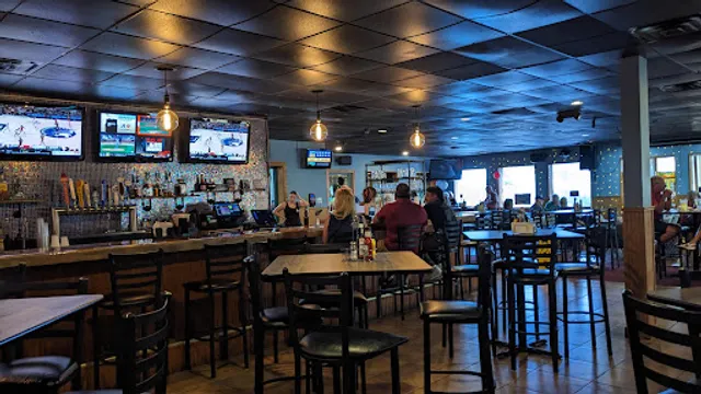 Sneaky's Sports Bar & Grill