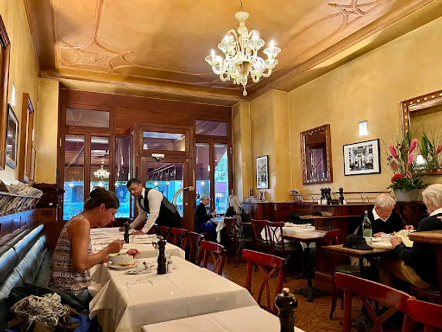 Cafe Restaurant Manzini