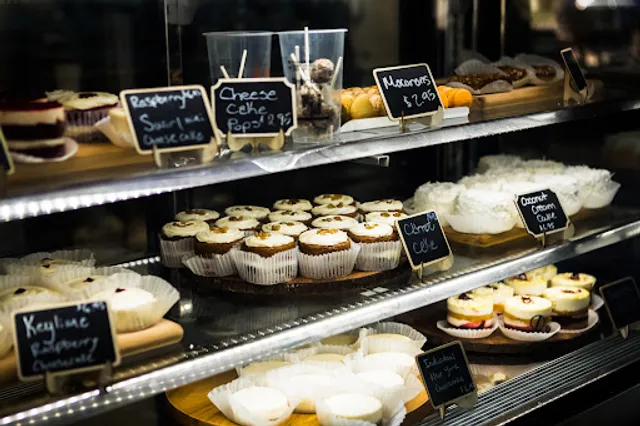 Paris Banh Mi Cafe & Bakery