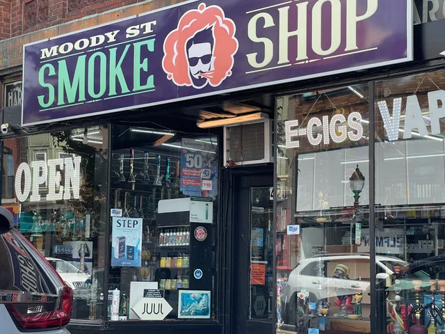 Moody St Smoke Shop