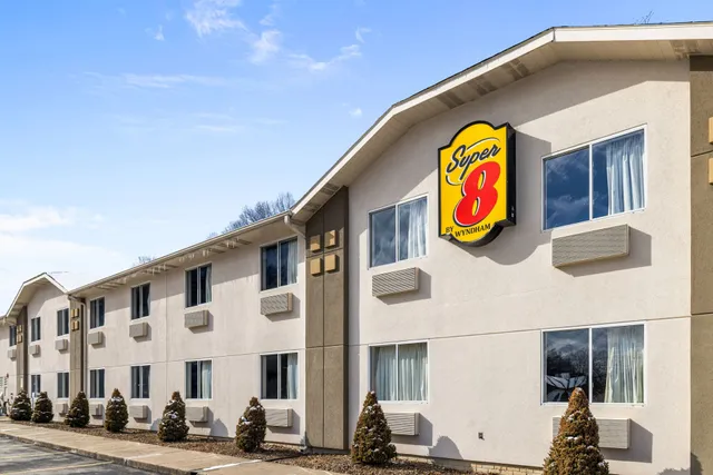 Super 8 by Wyndham Pittsburgh/Monroeville