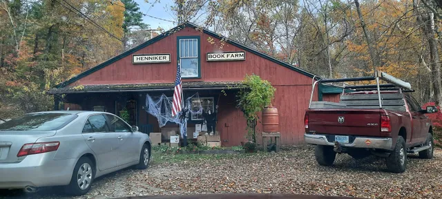 Henniker Book Farm and Gifts