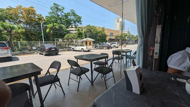 Luy's Classic Tea House