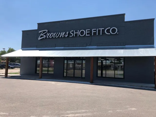 Brown's Shoe Fit Company