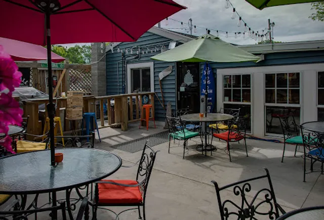 River Rats Bar & Grill