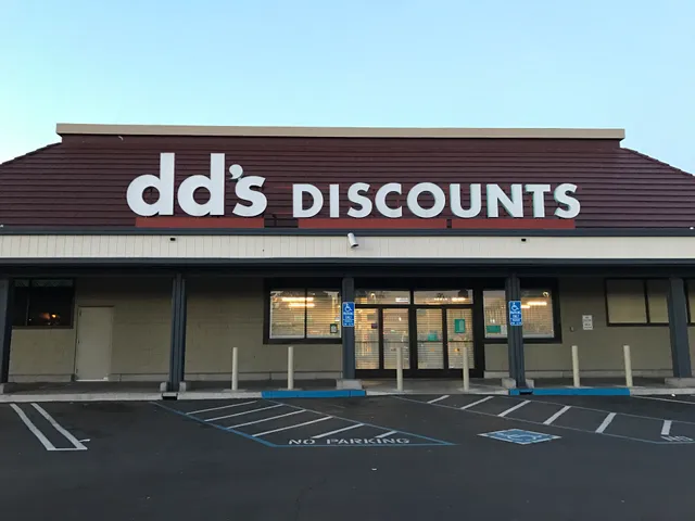 dd's DISCOUNTS