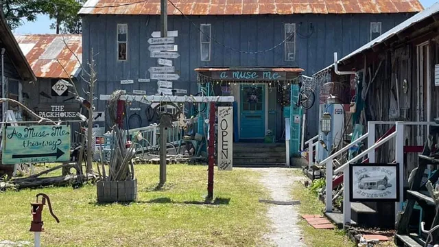 A Muse Me Antiques & Treasures