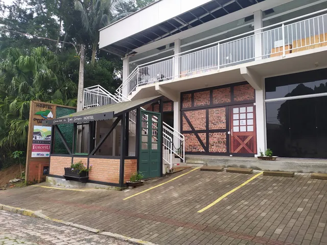 CAMINHOS DO VALE EUROPEU HOSTEL