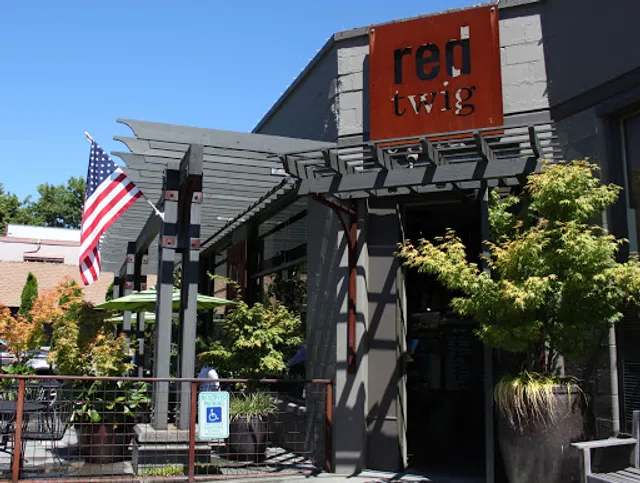 Red Twig Cafe and Bakery