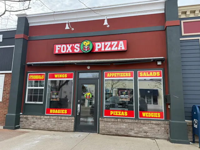 Fox’s Pizza Den
