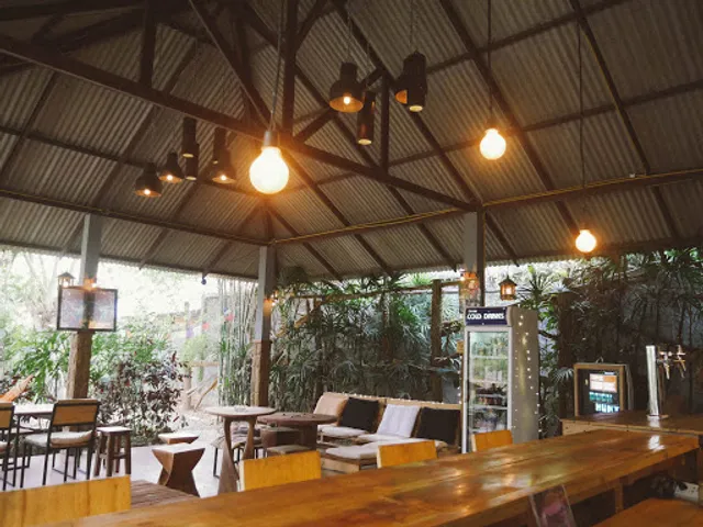 Microkosmos Craft Beer & Burger Bar