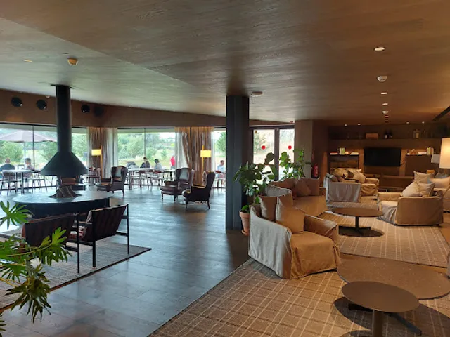 Piscina Oller del Mas