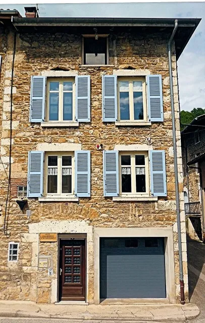 Aux Chambres Susurriennes