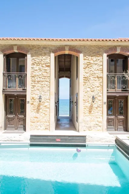 Volakas Beachfront Suites